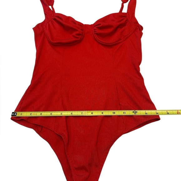Jun & Ivy Red Bodysuit - Picture 10 of 10